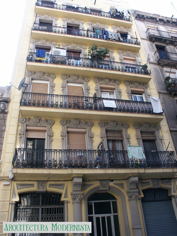 Casa Esteban Cortada - façana Mediterrània
