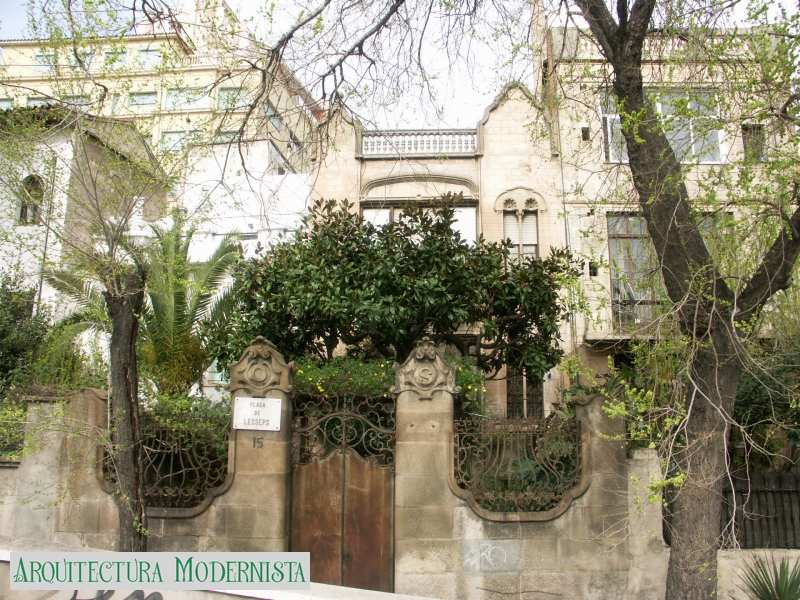 Torre Santiago Esteball - façana a Lesseps