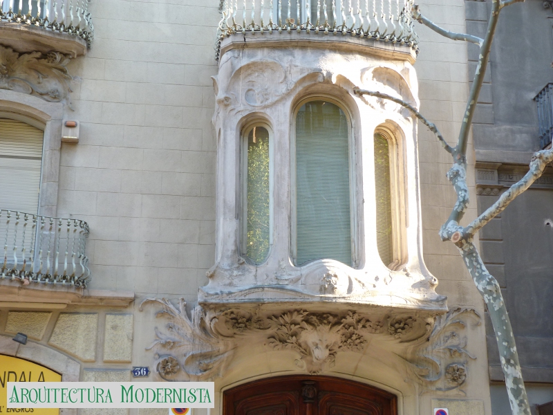 Casa Eusebio Castells - façana a Bruc