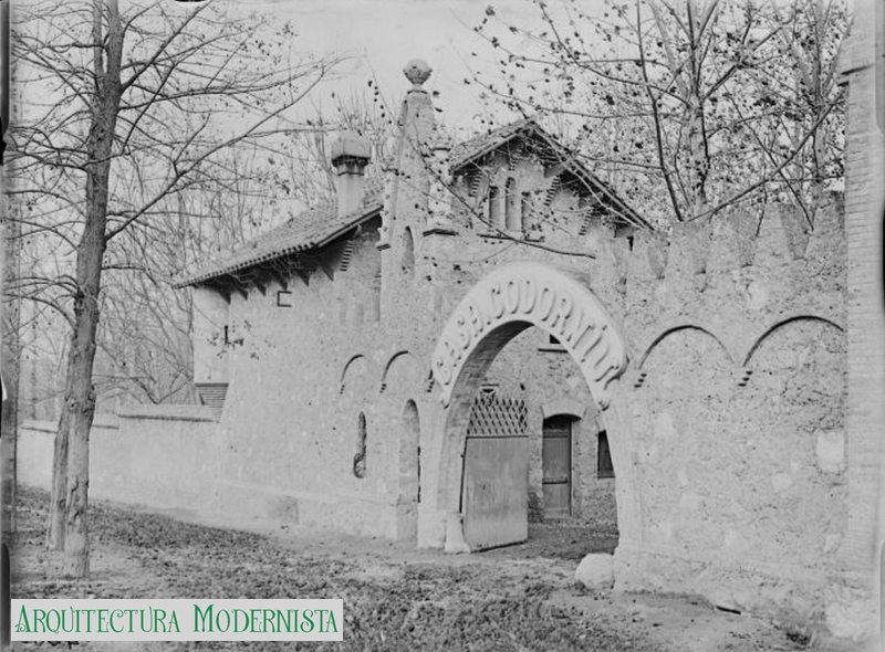 Caves Codorniu - pavelló d'accés (Foto: Arxiu Comarcal Alt Penedès; fons Codorniu; ACAP20-1046-N-494) Caves Codorniu - pavelló d'accés