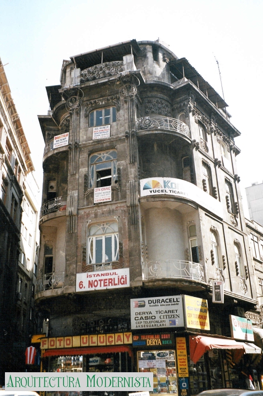 (Foto: Valentí Pons Toujouse, 2001)