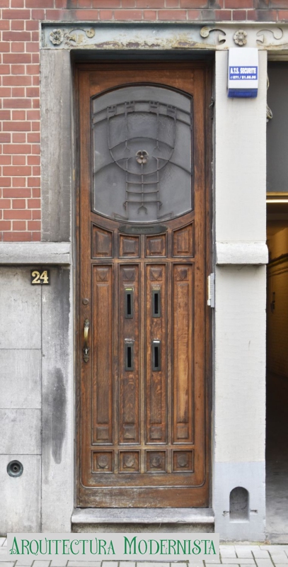 (Foto: ARCHistory/APEB; https://monument.heritage.brussels/fr/Bruxelles_Laeken/Rue_Pierre_Strauwen/22/36067, 2018)