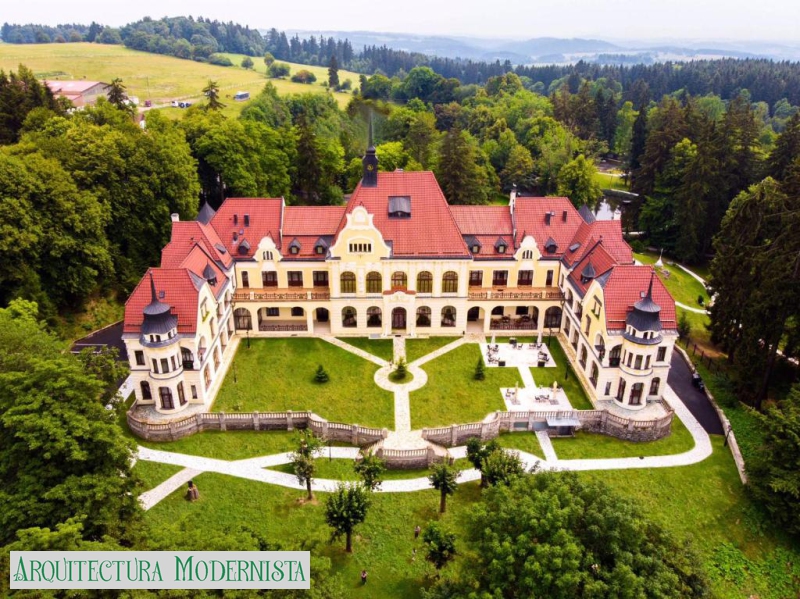 (Foto: https://www.booking.com/hotel/cz/rubezahl-marienbad-castle-amp-wellness-resort.cs.html?activeTab=photosGallery)