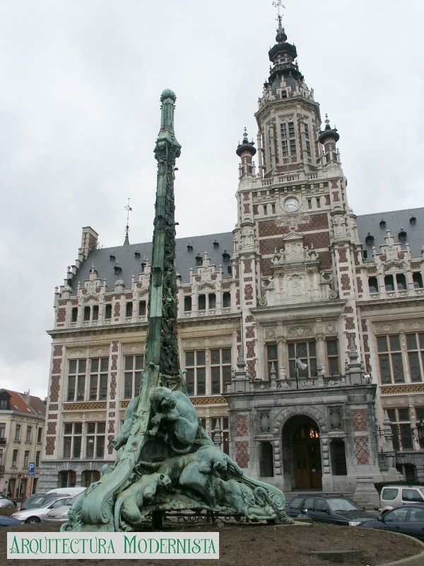 El monument a la Place Colignon