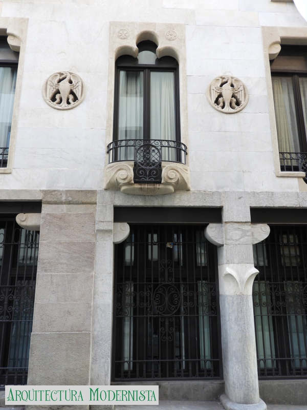 Casa Fuster - façana a c/ Gràcia (Foto: Valentí Pons Toujouse, 2022) Casa Fuster - façana a c/ Gràcia