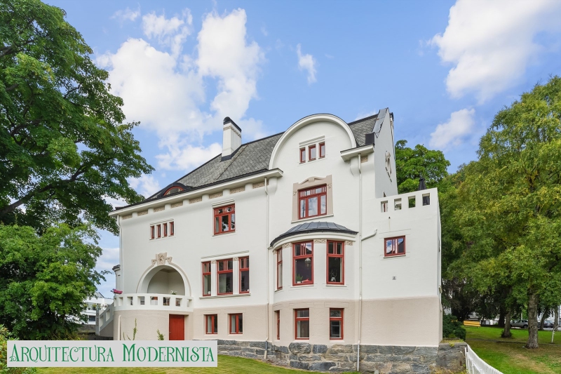 (Foto: https://dnbeiendom.no/altombolig/kjop-og-salg/norges-fineste-jugendvilla)