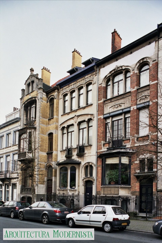 (Foto: © SPRB-DMS; https://monument.heritage.brussels/fr/Ixelles/Chaussaee_de_Vleurgat/230/17170, 2005)