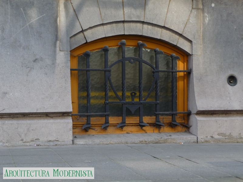 (Foto: © SPRB-DMS; https://monument.heritage.brussels/fr/Bruxelles_Extension_Est/Avenue_de_Cortenberg/83/18465, 2009)