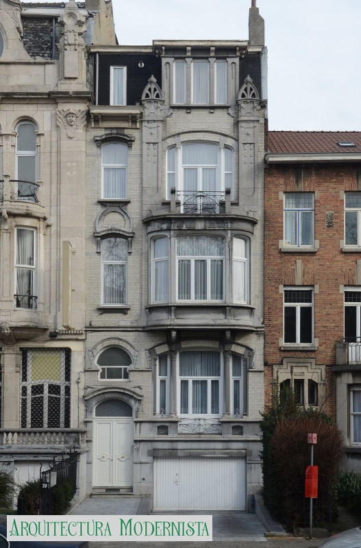 (Foto: © SPRB-DMS; https://monument.heritage.brussels/fr/Schaerbeek/Boulevard_Lambermont/68/22096, 2013)