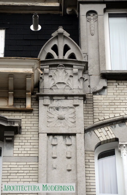 (Foto: © SPRB-DMS; https://monument.heritage.brussels/fr/Schaerbeek/Boulevard_Lambermont/68/22096, 2013)