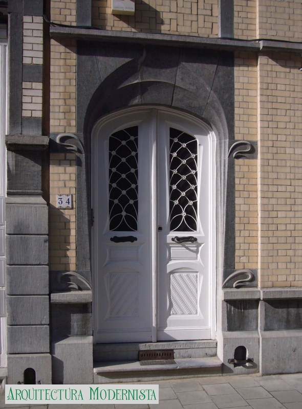 (Foto: © SPRB-DMS; https://monument.heritage.brussels/fr/Bruxelles_Extension_Est/Rue_Leonard_de_Vinci/34/18500, 2009)