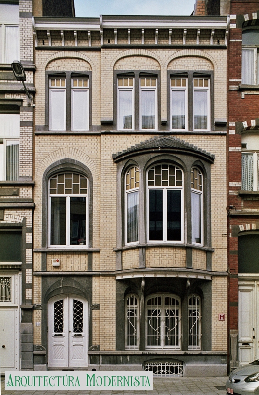 (Foto: © SPRB-DMS; https://monument.heritage.brussels/fr/Bruxelles_Extension_Est/Rue_Leonard_de_Vinci/34/18500, 2009)