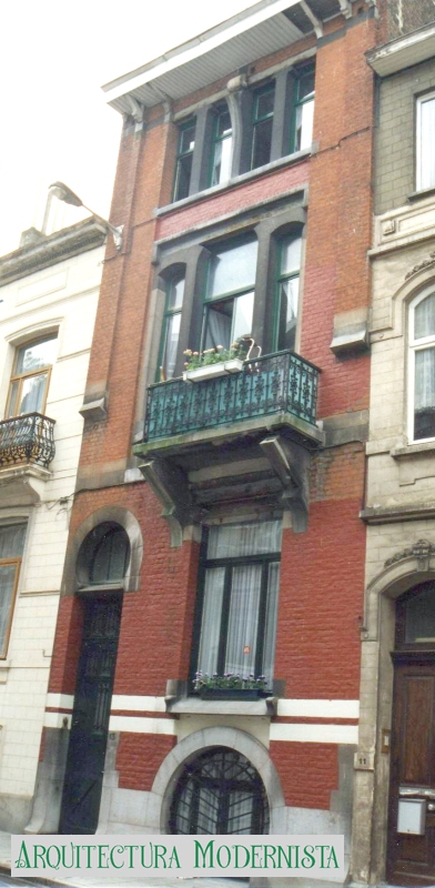(Foto: © SPRB-DMS; https://monument.heritage.brussels/fr/Etterbeek/Rue_des_Moissonneurs/13/14483, 1994)