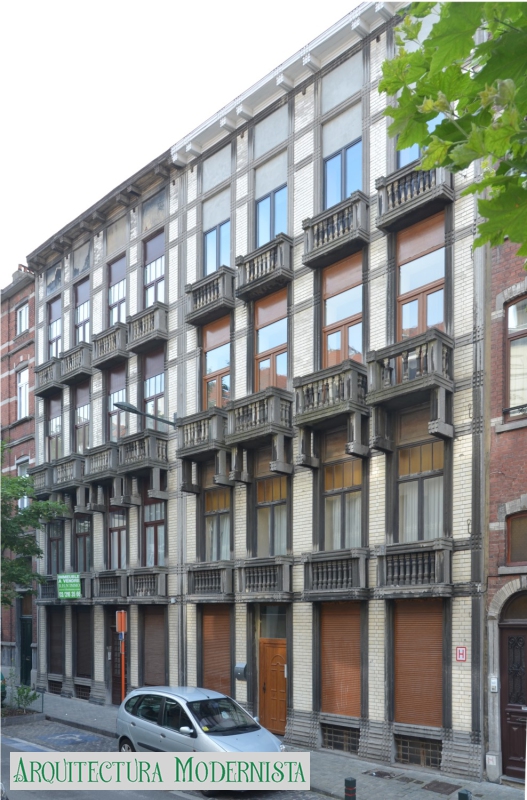 (Foto: © SPRB-DMS; https://monument.heritage.brussels/fr/Schaerbeek/Rue_Potagere/160/23373, 2013)