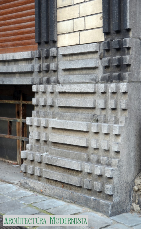 (Foto: © SPRB-DMS; https://monument.heritage.brussels/fr/Schaerbeek/Rue_Potagere/160/23373, 2013)