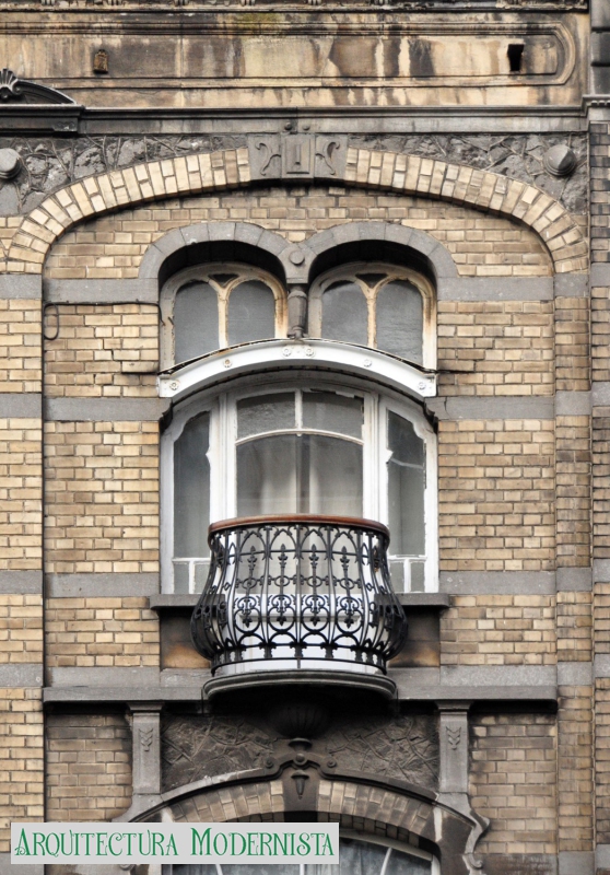 (Foto: © SPRB-DMS; https://monument.heritage.brussels/fr/Schaerbeek/Avenue_Princesse_Elisabeth/58/22765, 2013)