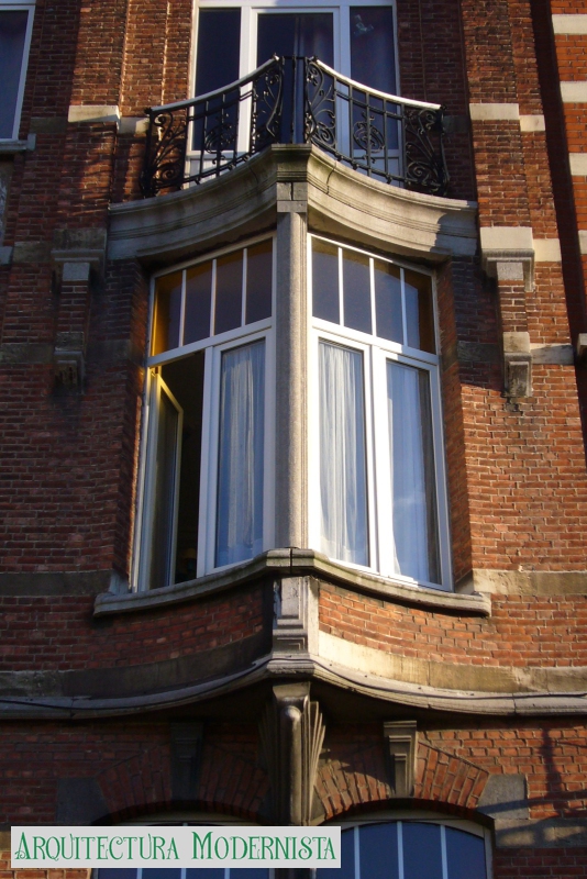 (Foto: © SPRB-DMS; https://monument.heritage.brussels/fr/Bruxelles_Extension_Est/Square_Marie-Louise/56/18441, 2008)