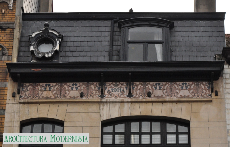 (Foto: © SPRB-DMS;https://monument.heritage.brussels/fr/Schaerbeek/Avenue_Emile_Verhaeren/97/22260, 2012)