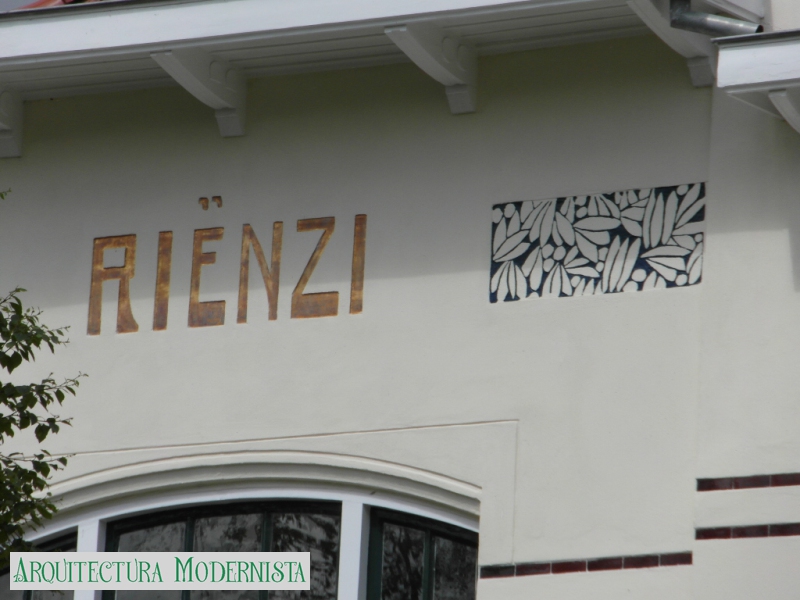 Villa Rienzi (Foto: Ron Conijn, 2012) Villa Rienzi