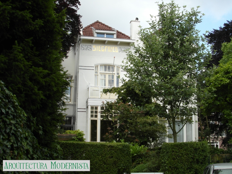 Villa Rheingold i Siegfried (Foto: Ron Conijn, 2012) Villa Rheingold i Siegfried