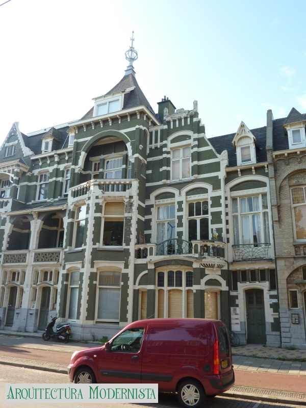 Laan Van Meerdervoort, 221 (La Haia) (Foto: Rudolphous / CC BY-SA 3.0 NL, 2010) Laan Van Meerdervoort, 221 (La Haia)