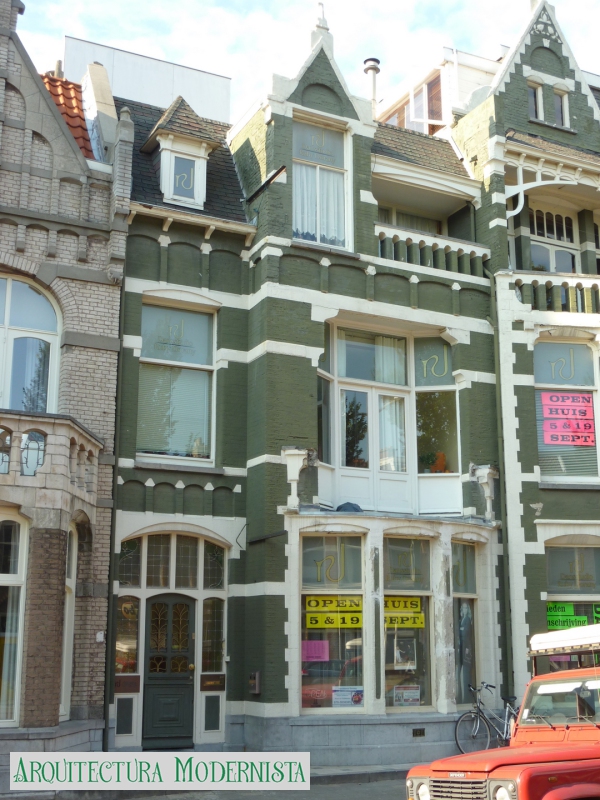 Laan Van Meerdervoort, 227 (La Haia) (Foto: Rudolphous / CC BY-SA 3.0 NL, 2010) Laan Van Meerdervoort, 227 (La Haia)