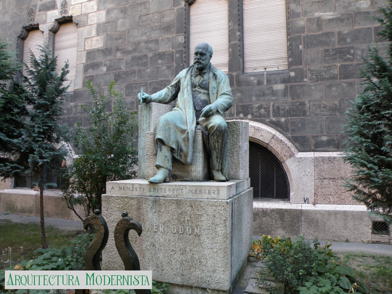 Monument a Ödön Lechner -Budapest-