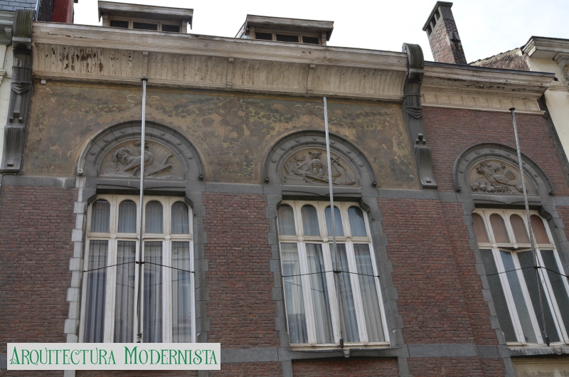 (Foto: © SPRB-DMS; https://monument.heritage.brussels/fr/Bruxelles_Pentagone/Rue_Locquenghien/16/32695, 2015)