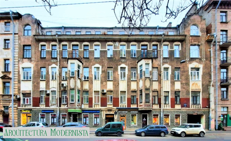 (Foto: люблюпитер; https://www.citywalls.ru/house5938.html, 2023)