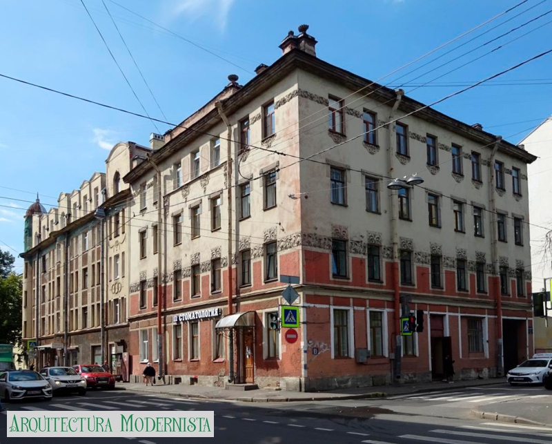 (Foto: V_Malyj; https://www.citywalls.ru/house1278.html, 2020)