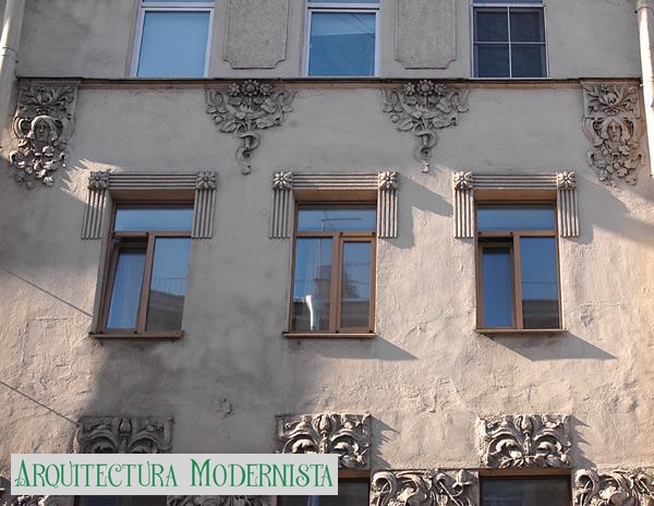 (Foto: https://www.citywalls.ru/house1278.html)
