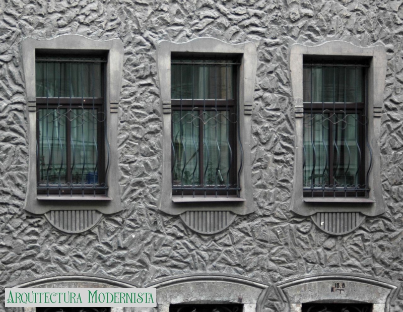 (Foto: https://www.citywalls.ru/house8296.html)