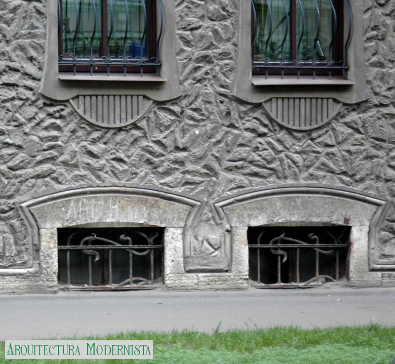 (Foto: https://www.citywalls.ru/house8296.html)