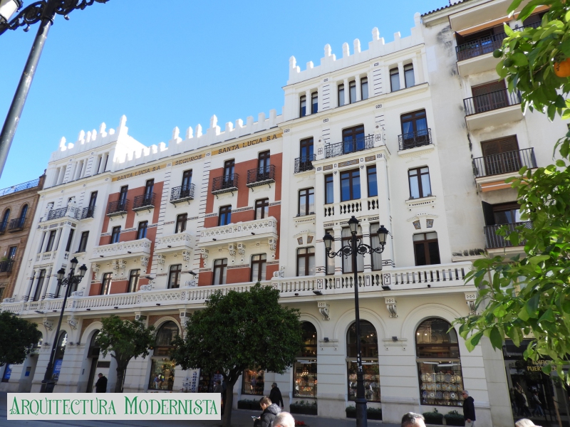 Casa Calvi - façana a Constitución