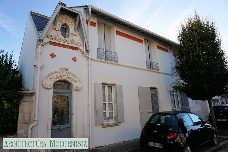 (Foto: https://isartnouveau.blogspot.com/, 2021)