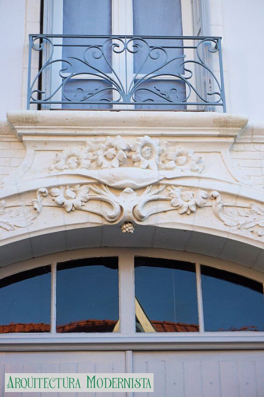 (Foto: https://isartnouveau.blogspot.com/, 2021)