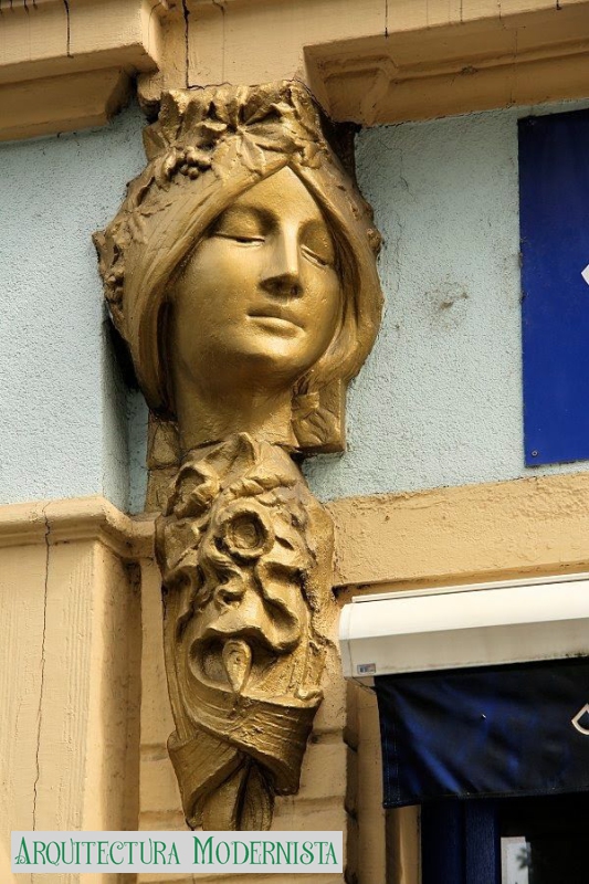 (Foto: https://isartnouveau.blogspot.com/, 2014)