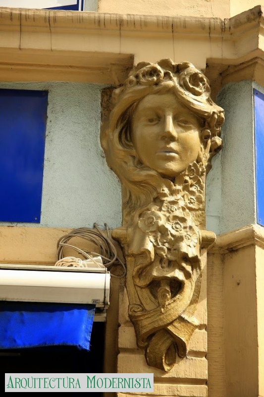 (Foto: https://isartnouveau.blogspot.com/, 2014)