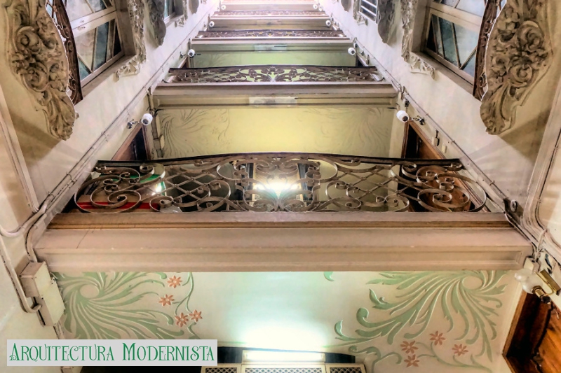 (Foto: https://isartnouveau.blogspot.com/, 2016)