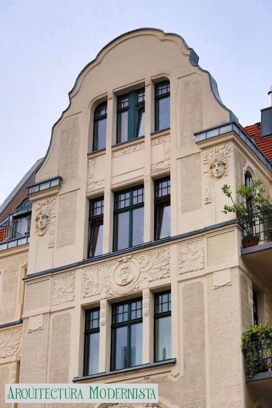 (Foto: https://isartnouveau.blogspot.com, 2018)