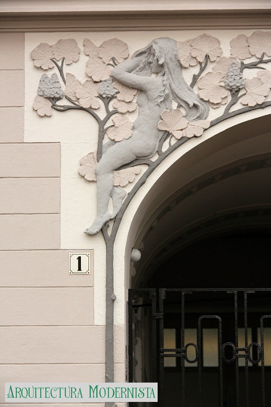 (Foto: https://isartnouveau.blogspot.com, 2019)