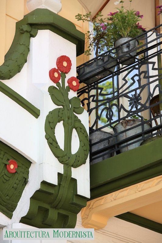 (Foto: https://isartnouveau.blogspot.com, 2016)