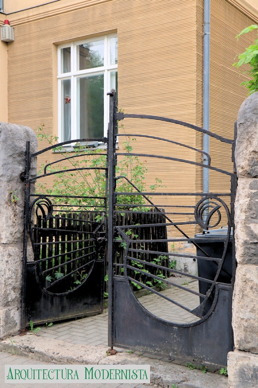 (Foto: https://isartnouveau.blogspot.com, 2022)