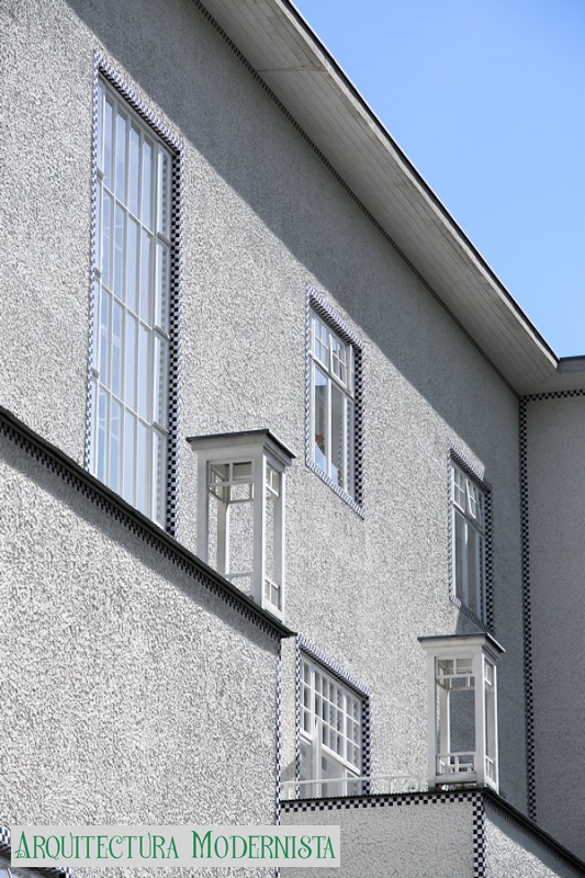 (Foto: https://isartnouveau.blogspot.com, 2015)