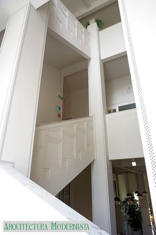 (Foto: https://isartnouveau.blogspot.com, 2015)