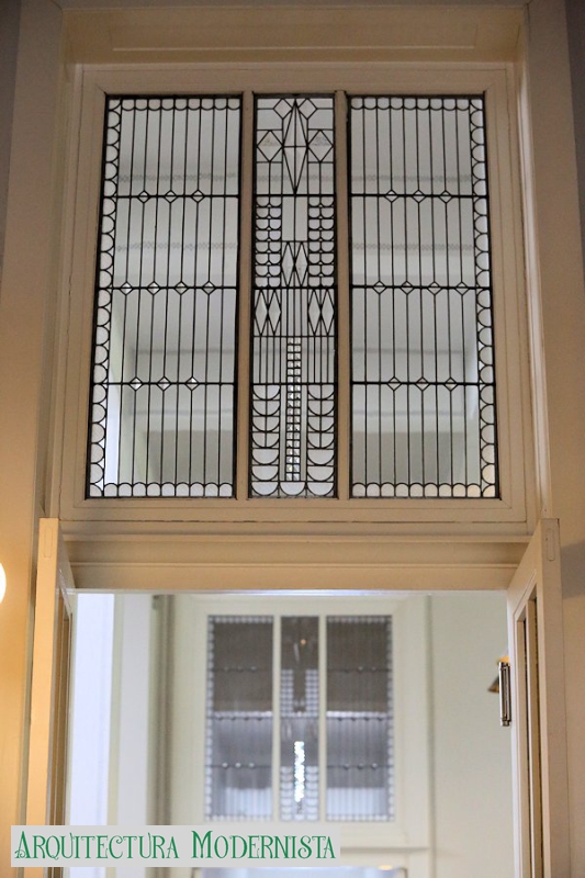 (Foto: https://isartnouveau.blogspot.com, 2015)