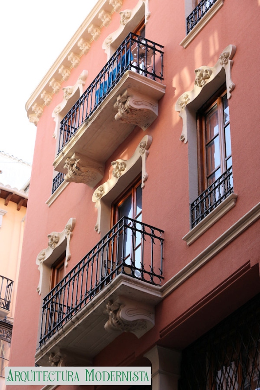 (Foto: https://isartnouveau.blogspot.com, 2019)