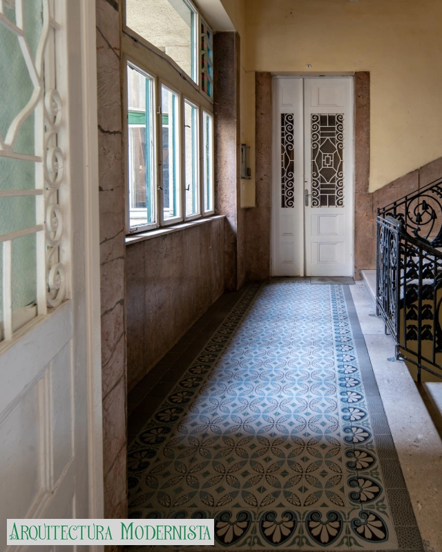 (Foto: Buildings Tell Tales, 2024)