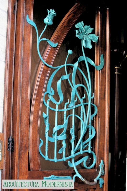 (Foto: https://isartnouveau.blogspot.com, 2015)
