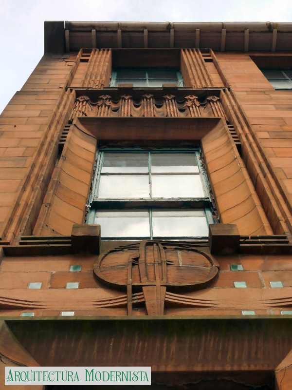 (Foto: https://isartnouveau.blogspot.com, 2010)